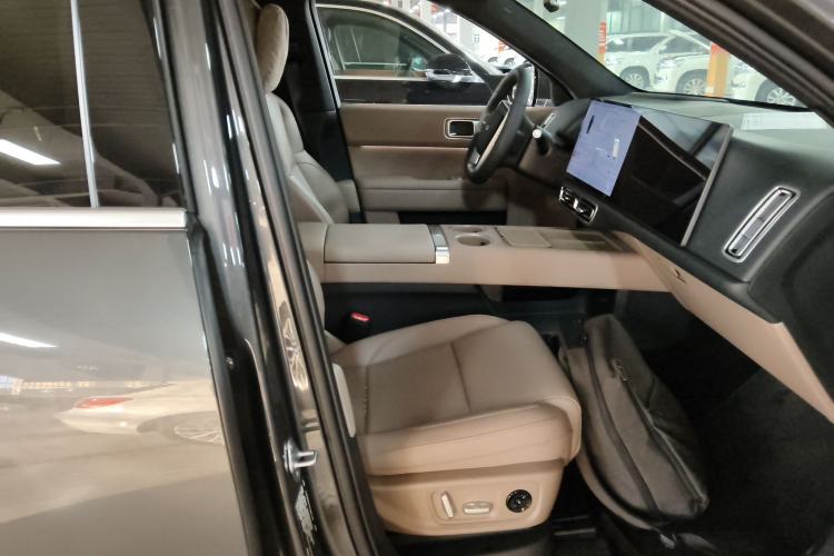 Used Li Auto L6 2025 Pro Smart Refresh Edition
