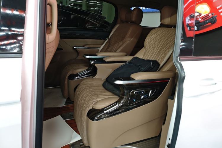 Used Buick GL8 2017 ES 28T Premium Version China V Standard