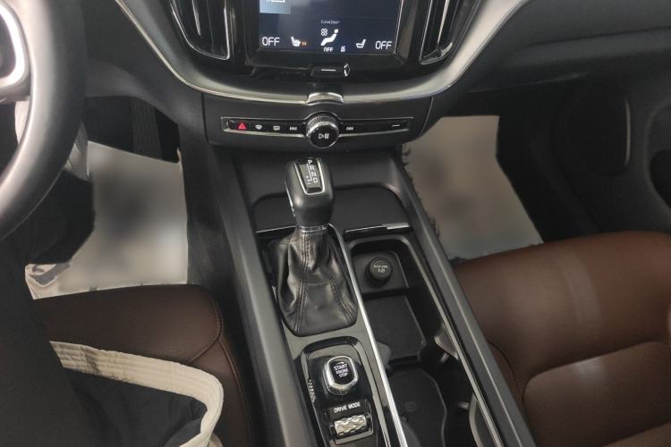 Used Volvo XC60 2019 T5 4x4 Smart Edition China V Standard
