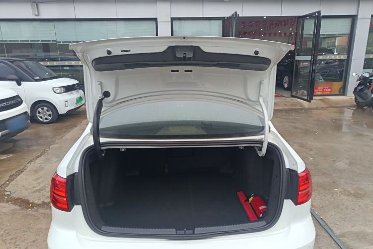 Used Volkswagen Sagitar 2018 1.6L Manual Comfort Model
