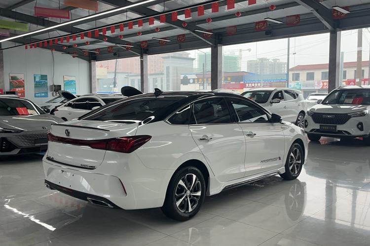 Used Changan Eado 2024 PLUS Blue Whale NE 1.4T GDI DCT High-Energy Edition
