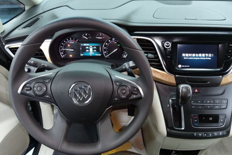 Used Buick GL8 2017 ES 28T Comfort Model China V Standard
