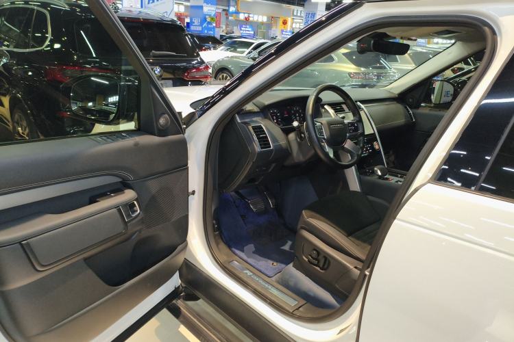 Used Land Rover Discovery 2021 360 PS R-Dynamic S