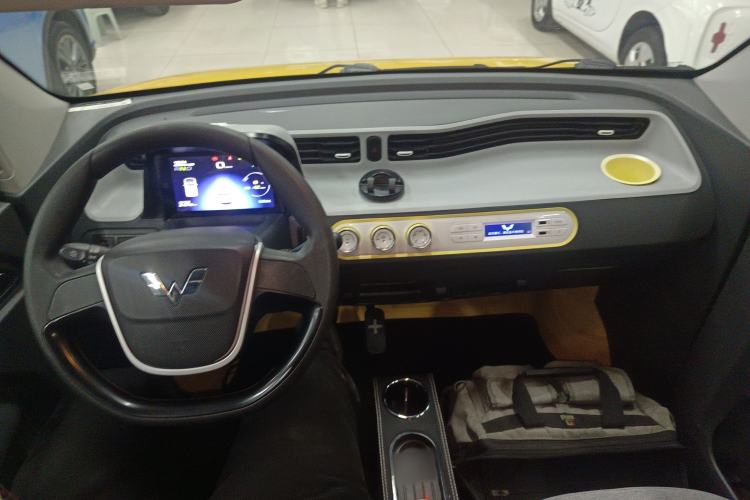 Used Wuling Hongguang MINIEV 2021 Macaron Fashion Model Lithium Iron Phosphate
