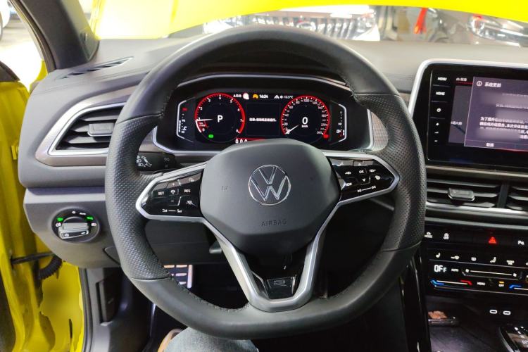 Used Volkswagen T-ROC 2023 300TSI DSG Two-Wheel Drive Starlight Edition