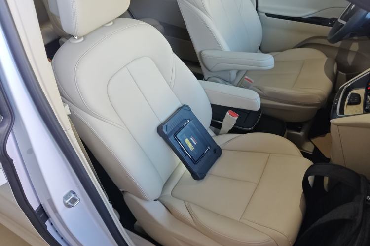 Used Buick GL8 New Energy 2025 Lushang First-Drive Edition 7-Seater