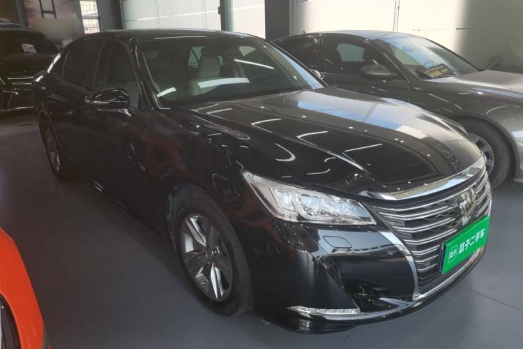 Used Toyota Crown 2015 2.0T Pioneer Edition
