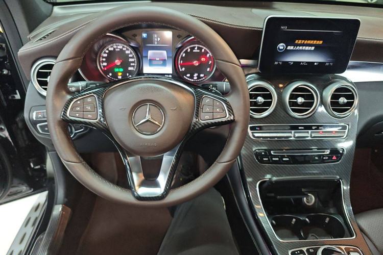 Used Mercedes-Benz GLC 2017 GLC 260 4MATIC Luxury Model
