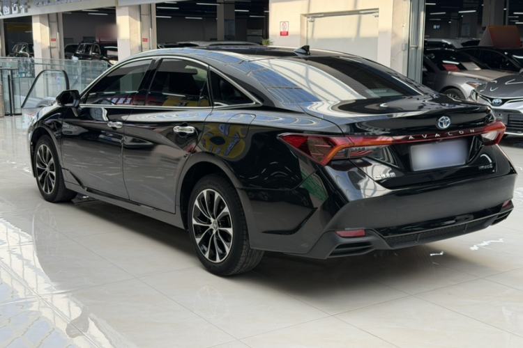 Used Toyota Avalon 2022 Dual-Engine 2.5L Luxury Edition
