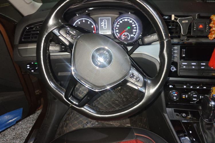 Used Volkswagen Lamando 2015 280TSI DSG Comfort Edition