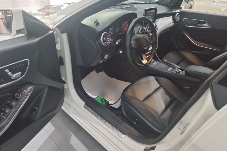 Used Mercedes-Benz CLA 2015 CLA 200
