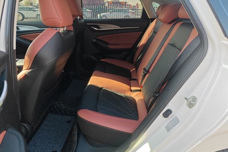 Used Changan Eado 2024 PLUS Blue Whale NE 1.4T GDI DCT High-Energy Edition
