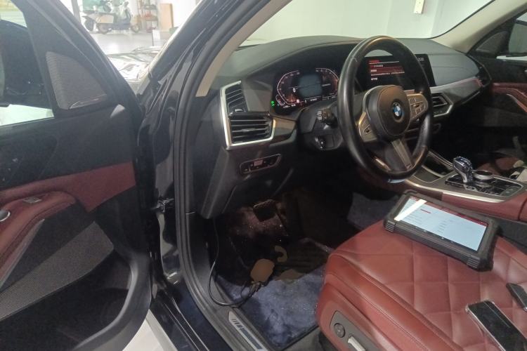 Used BMW X5 2022 Restyled xDrive 30Li Luxury Version M Sport Package