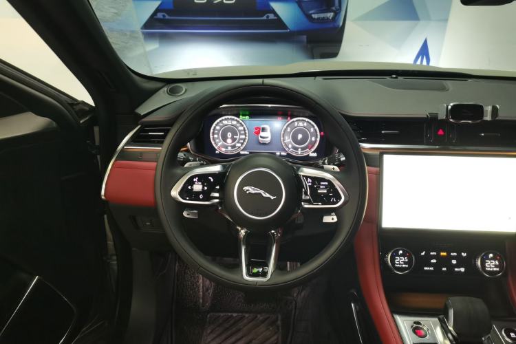 Used Jaguar F-PACE 2022 P250 R-Dynamic BLACK