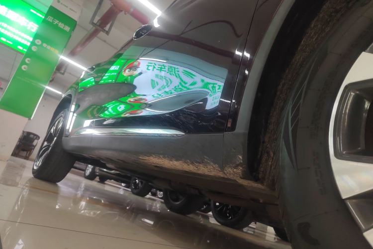 Used  Lingyun 2019 1.6T Two-Wheel-Drive Platinum Edition
