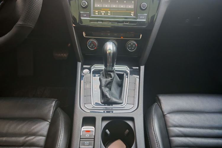 Used Volkswagen Magotan 2019 330TSI DSG Leading Model China VI Standard
