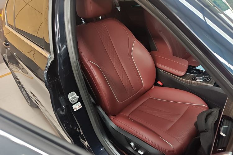 Used BMW 5 Series New Energy 2022 535Le M Sport Package
