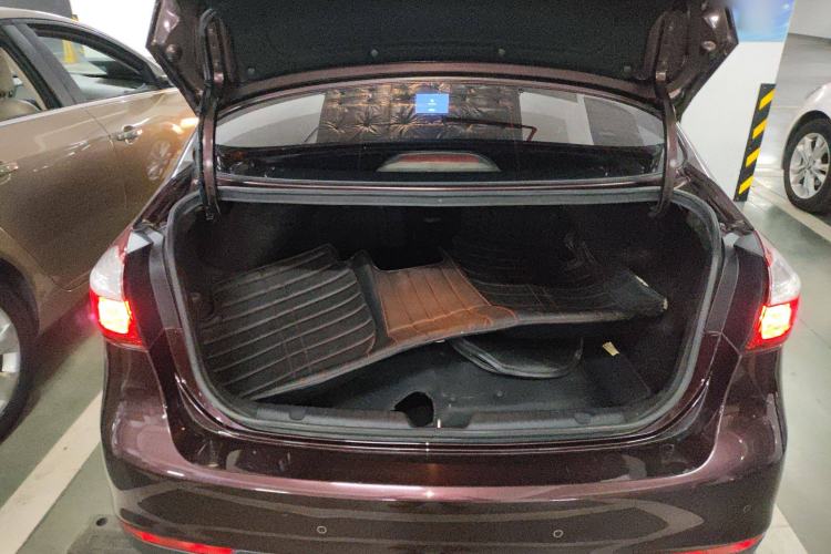 Used Kia K3 2016 1.6L Automatic GLS
