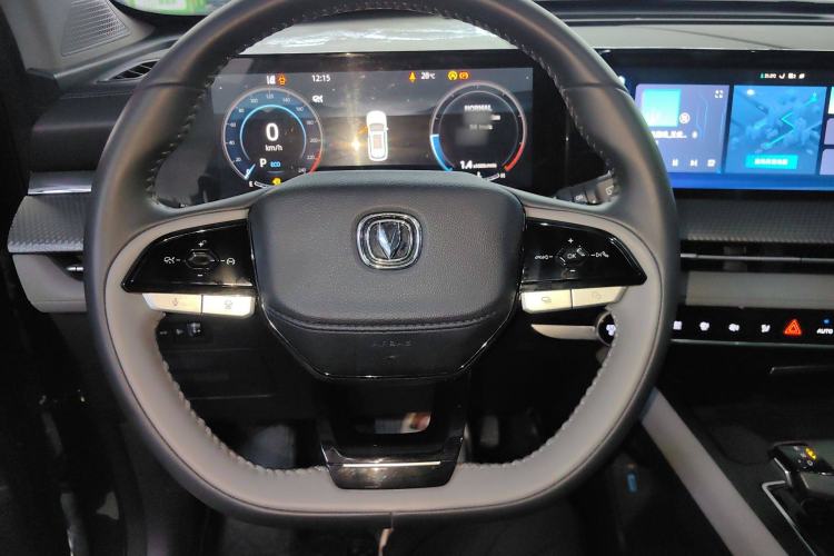 Used Changan CS75 PLUS 2022 2nd Generation 1.5T Automatic Prestige Version
