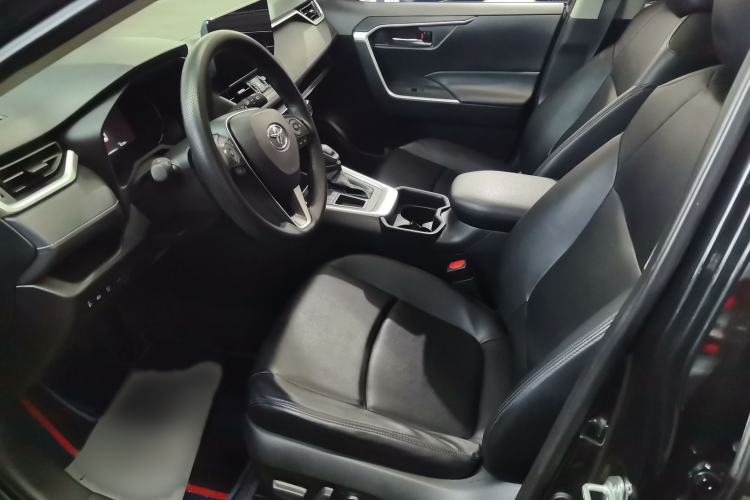 Used Toyota RAV4 2023 2.0L CVT Two-Wheel Drive Fashion Edition
