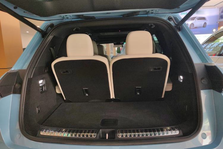 Used Li Auto L8 2024 Ultra Model