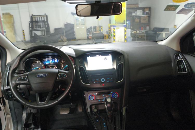 Used Ford Focus 2018 Hatchback Classic EcoBoost 180 Automatic Elite Model
