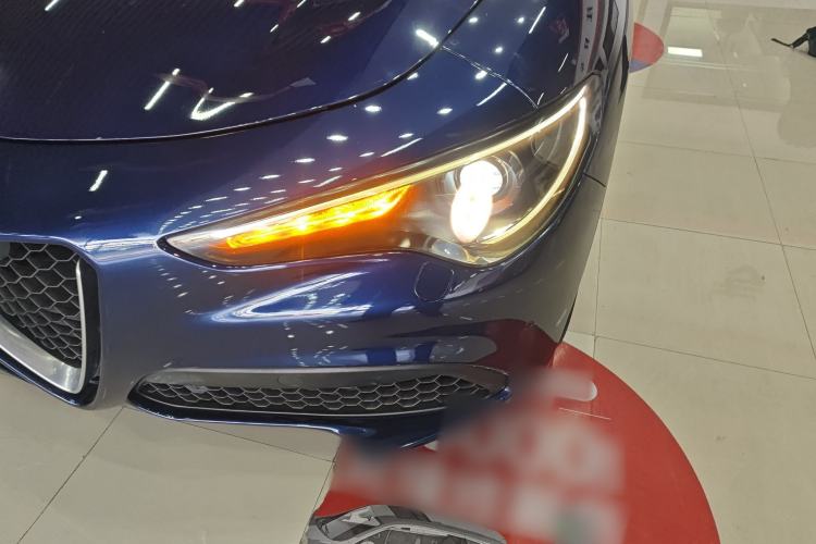 Used Alfa Romeo Stelvio 2017 2.0T 200HP Elite Edition
