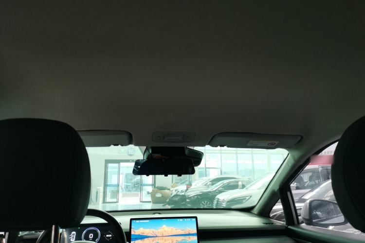 Used AION Y 2023 Younger