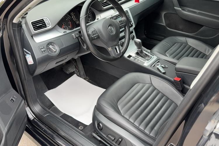 Used Volkswagen Magotan 2015 1.8TSI Advanced Model
