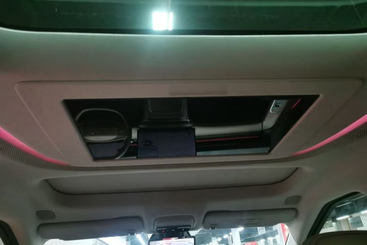 Used XPeng X9 2025 740 Ultra-Long Range Max
