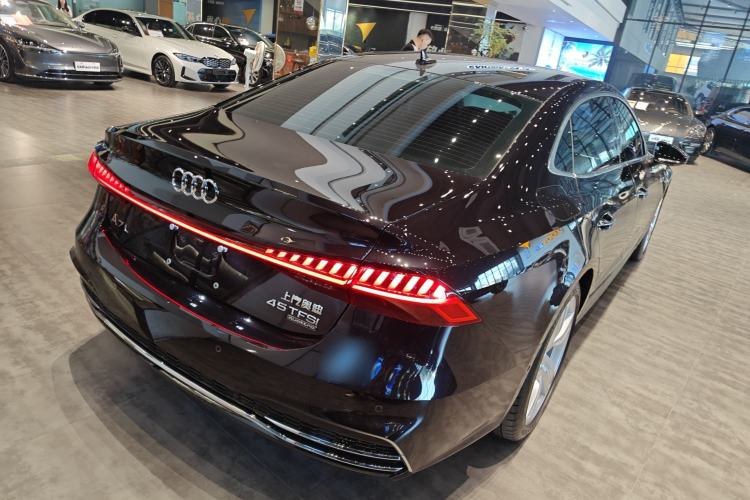 Used Audi A7L 2024 45TFSI quattro S-line Visionary Edition Flow Crystal Package
