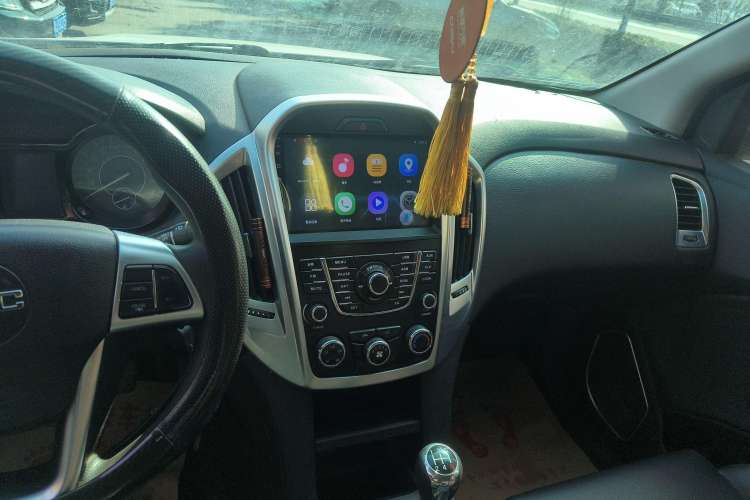 Used JMC Yuhu 5 2018 2.4T Classic Edition Diesel Manual 4x4 Luxury Version JX4D24A5L
