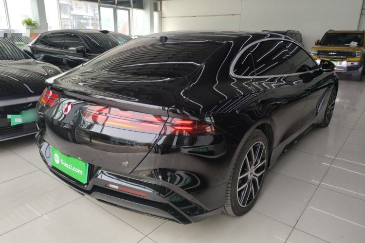 Used Denza Z9 2024 630 km All-Wheel Drive Max Version