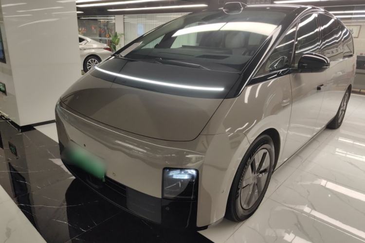Used Li Auto MEGA 2024 Ultra Model