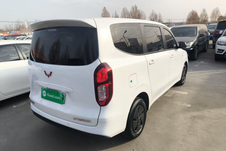 Used Wuling Hongguang New Energy 2025 Extended-Range Hybrid 50KM Comfort Version
