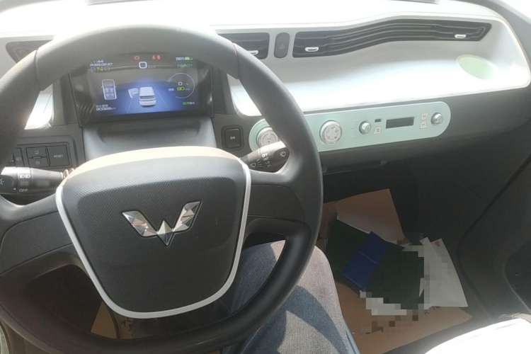 Used Wuling Hongguang MINIEV 2021 Macaron Premium Model – Lithium Iron Phosphate
