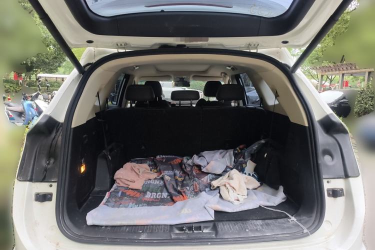 Used JETOUR X90 2019 1.5T Manual Smart Enjoyment 7-Seater China VI Standard
