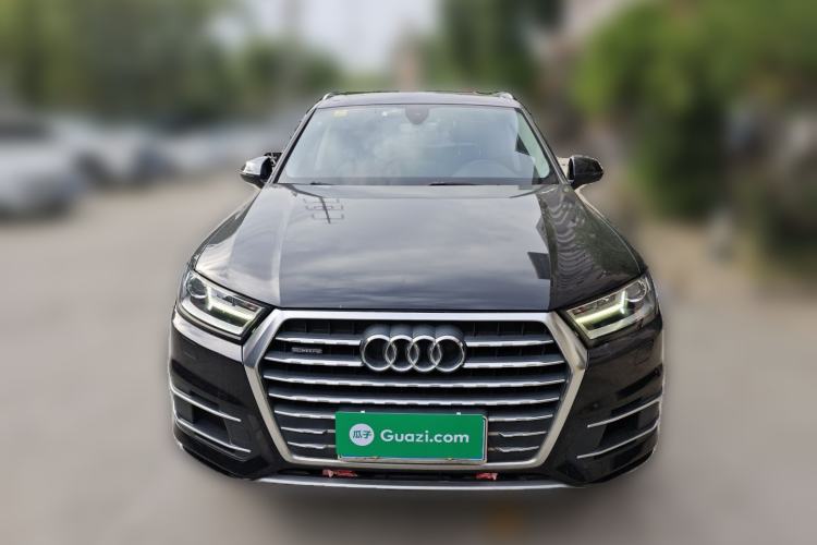Used Audi Q7 2016 40 TFSI Comfort Model

