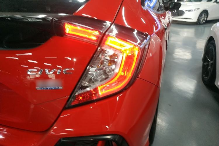 Used Honda Civic 2021 HATCHBACK 220TURBO CVT Trendy Cool Edition
