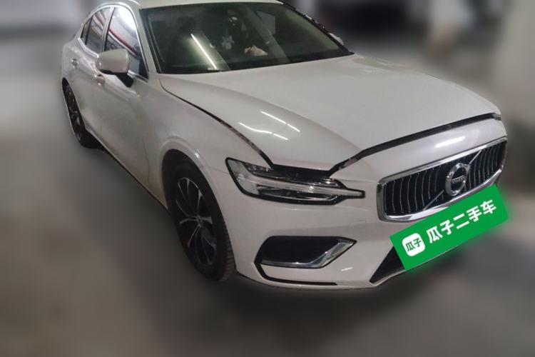 Used Volvo S60 2021 T4 Zhiyi Luxury Edition
