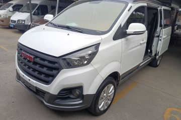 Used Jinbei Gold Hiace M Classic 2022 1.5L Travel Lion Passenger Van 6 Seats