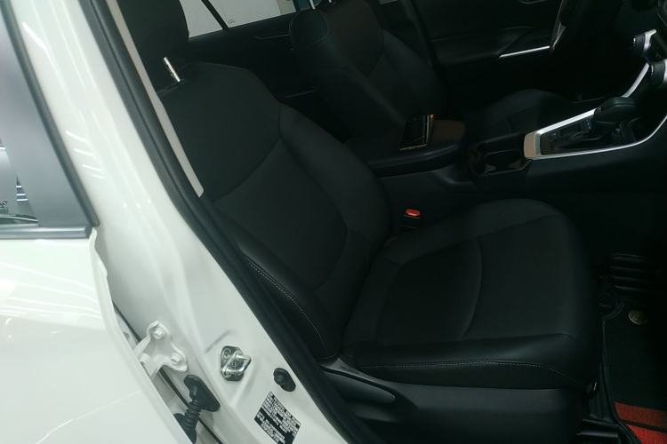 Used Toyota RAV4 2020 Dual-Engine 2.5L E-CVT Two-Wheel Drive Elite Edition