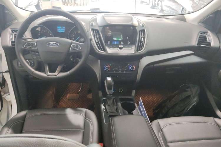 Used Ford Kuga 2019 EcoBoost 180 Two-Wheel-Drive Platinum Edition China VI Standard
