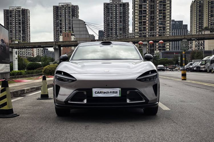 Used  YU7 2025 Ultra-Long Range High-Performance All-Wheel-Drive Max Edition
