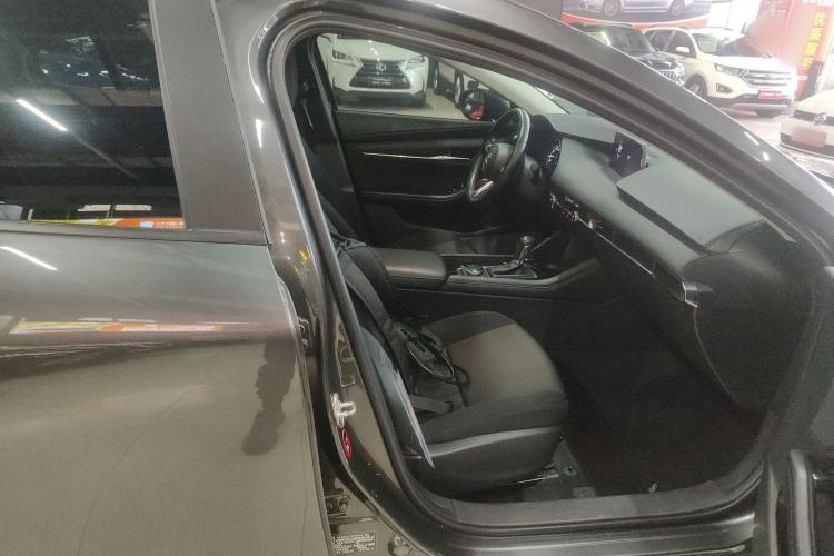 Used Mazda Mazda 3 Axela 2021 2.0L Automatic ZhiXuan Edition

