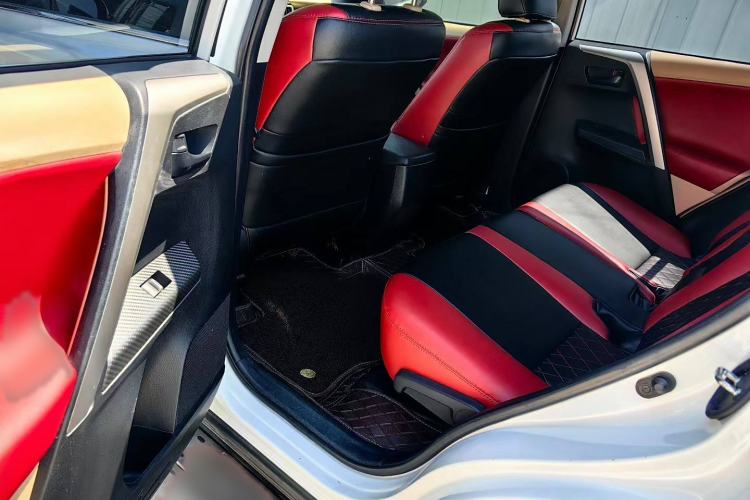 Used Toyota RAV4 2015 2.0L CVT Two-Wheel Drive Fashion Edition
