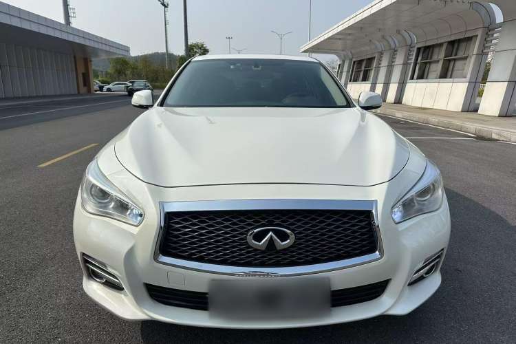 Used Infiniti Q50L 2016 2.0T Comfort Edition
