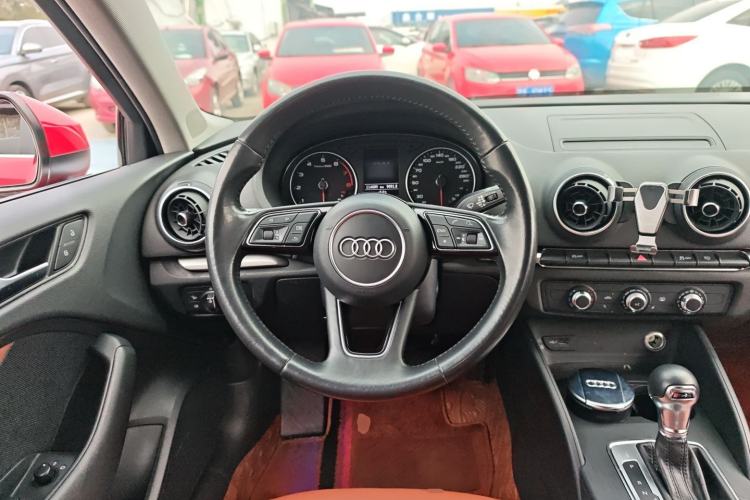 Used Audi A3 2019 Limousine 35 TFSI Ambition China V
