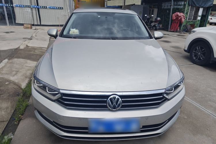 Used Volkswagen Magotan 2019 330TSI DSG Leading Model China VI Standard
