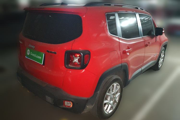 Used  Renegade 2019 220T Automatic Leading Edition